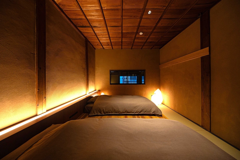 米勝別邸 古民家 二階専有 (フロント施設から220m) 客室1 | 中尾甚六HOTEL