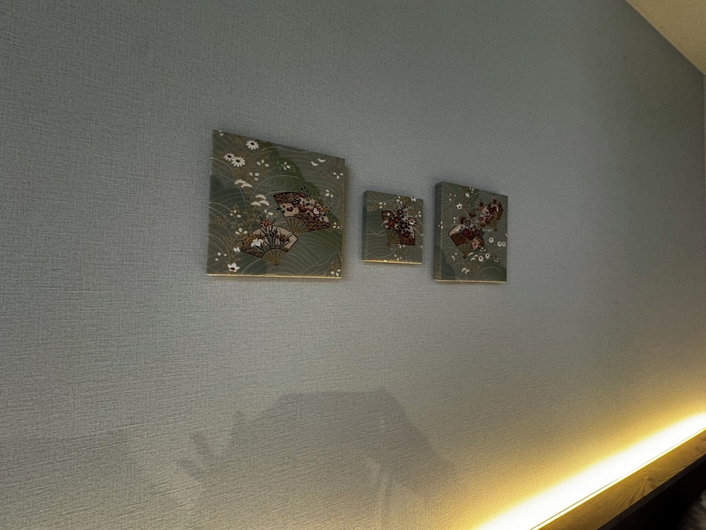 デラックス ヴィラ 3 ベッドルーム 客室3 | The Villa Hotels -SAPPORO-