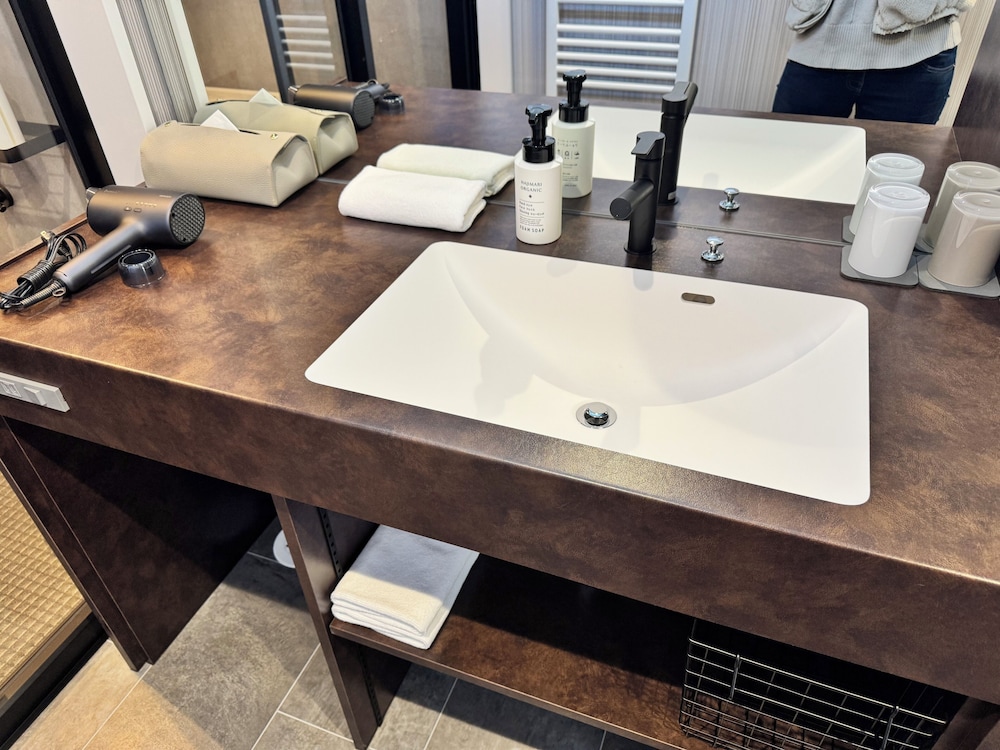 デラックス ヴィラ 3 ベッドルーム バスルーム3 | The Villa Hotels -SAPPORO-