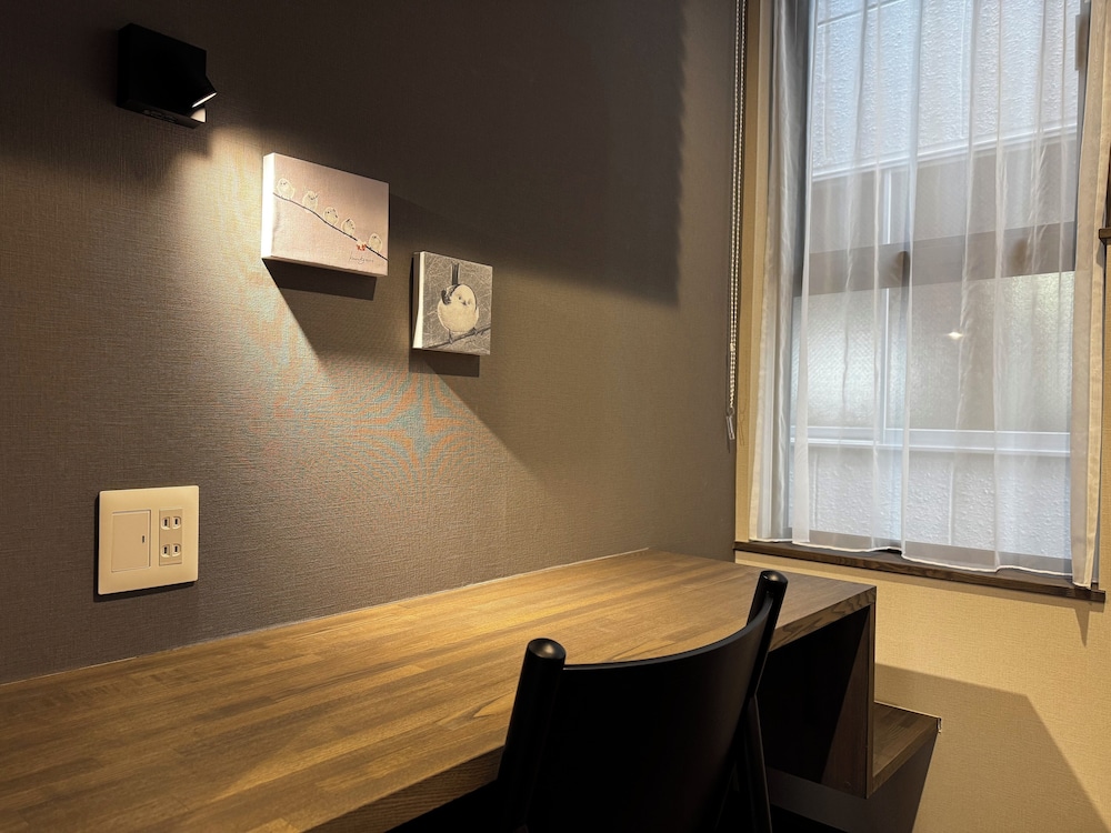 デラックス ヴィラ 3 ベッドルーム 客室1 | The Villa Hotels -SAPPORO-