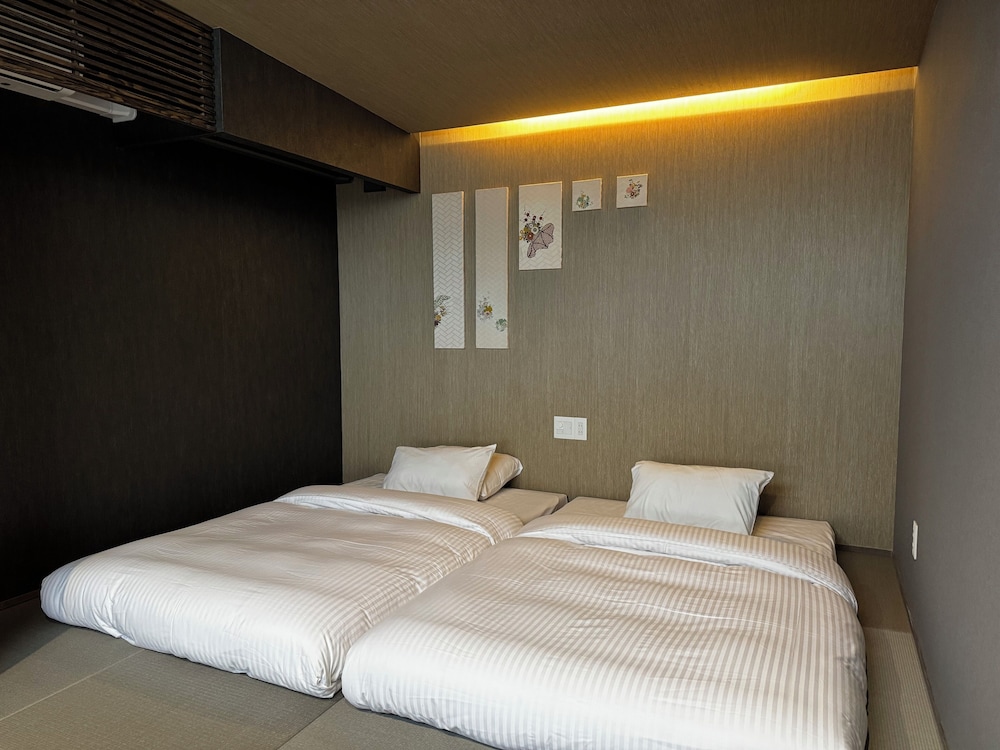 デラックス ヴィラ 3 ベッドルーム 客室3 | The Villa Hotels -SAPPORO-