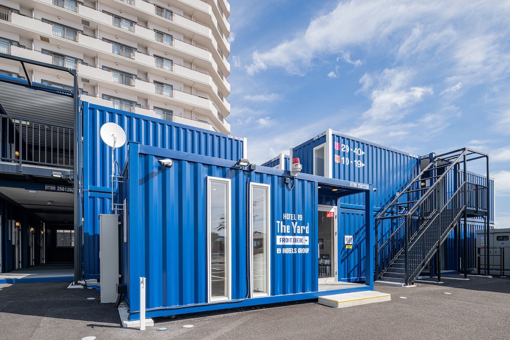 フロント1 | HOTEL R9 The Yard 勝浦