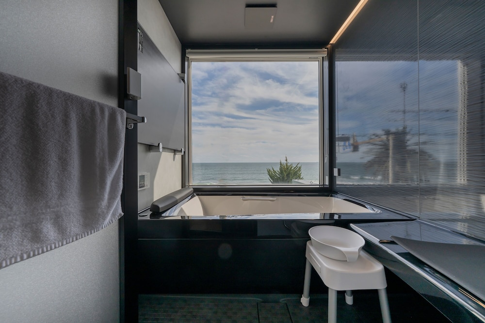 メゾネットルーム　バルコニー オーシャンビュー バスルーム0 | HOTEL R9 The Yard 勝浦