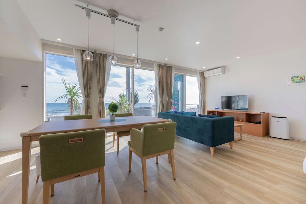 メゾネットルーム　バルコニー オーシャンビュー 客室2 | HOTEL R9 The Yard 勝浦