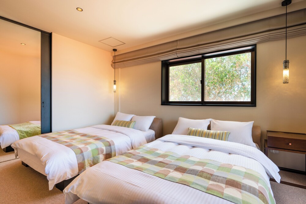 ヴィラ バルコニー プールビュー 客室3 | Ocean Front Villa Ishigakijima Ⅰ