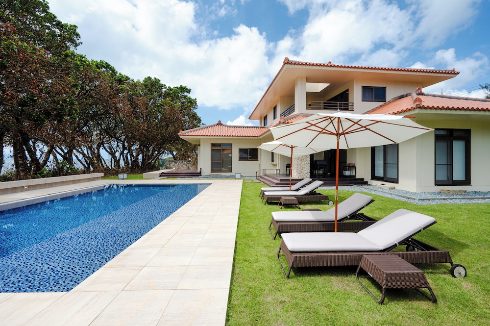 ヴィラ バルコニー プールビュー テラス / パティオ7 | Ocean Front Villa Ishigakijima Ⅰ