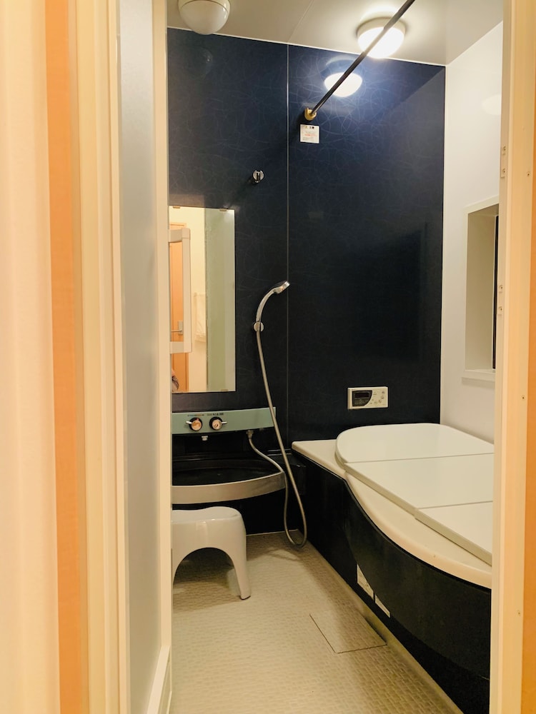 ハウス 4 ベッドルーム キッチン シティビュー バスルーム0 | Kamei House