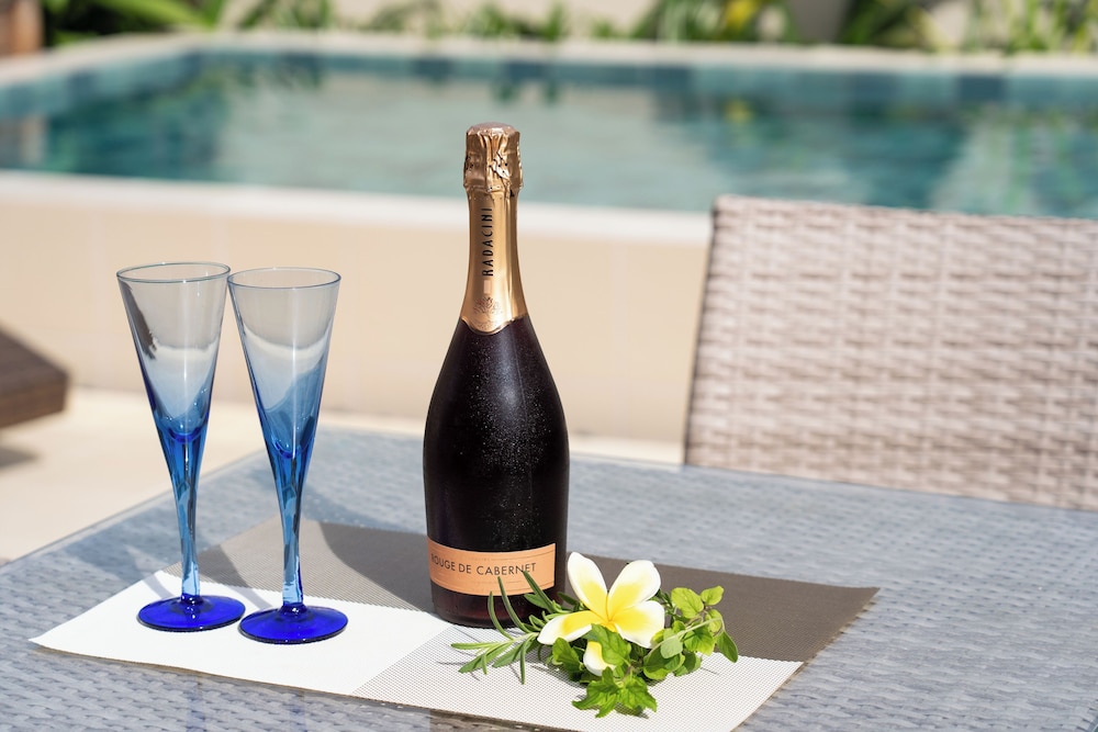 ラグジュアリー ヴィラ プールビュー シャンパン サービス0 | THE GARDEN Bise