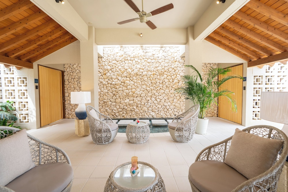 フロント1 | THE GARDEN Bise