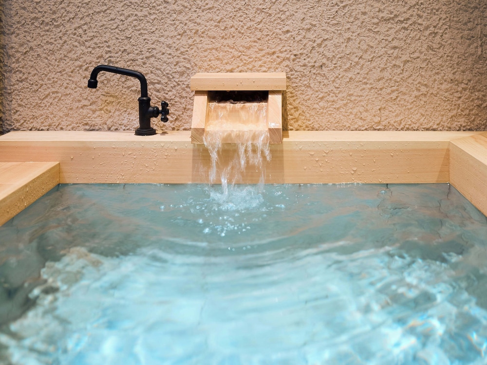 ラグジュアリー ヴィラ バスルーム8 | 大門屋 大阪 岸里玉出 -空窓の湯-