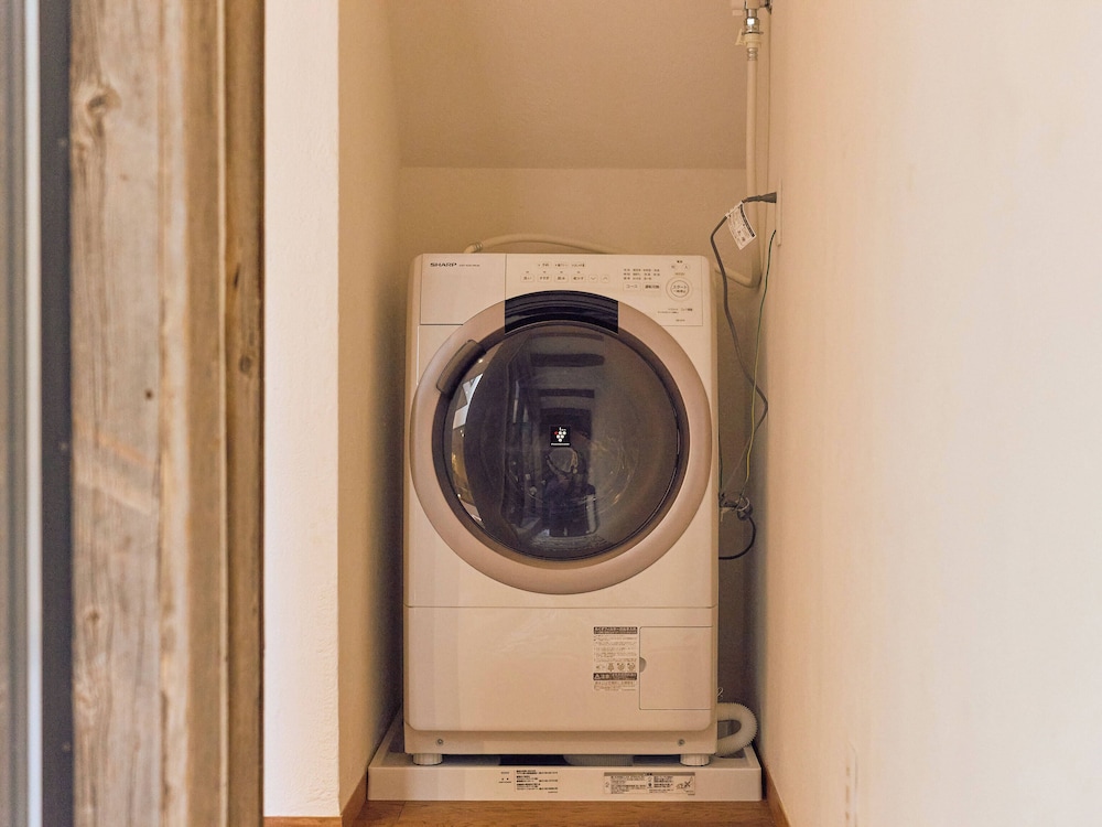 ラグジュアリー ヴィラ ランドリー0 | 大門屋 大阪 岸里玉出 -空窓の湯-