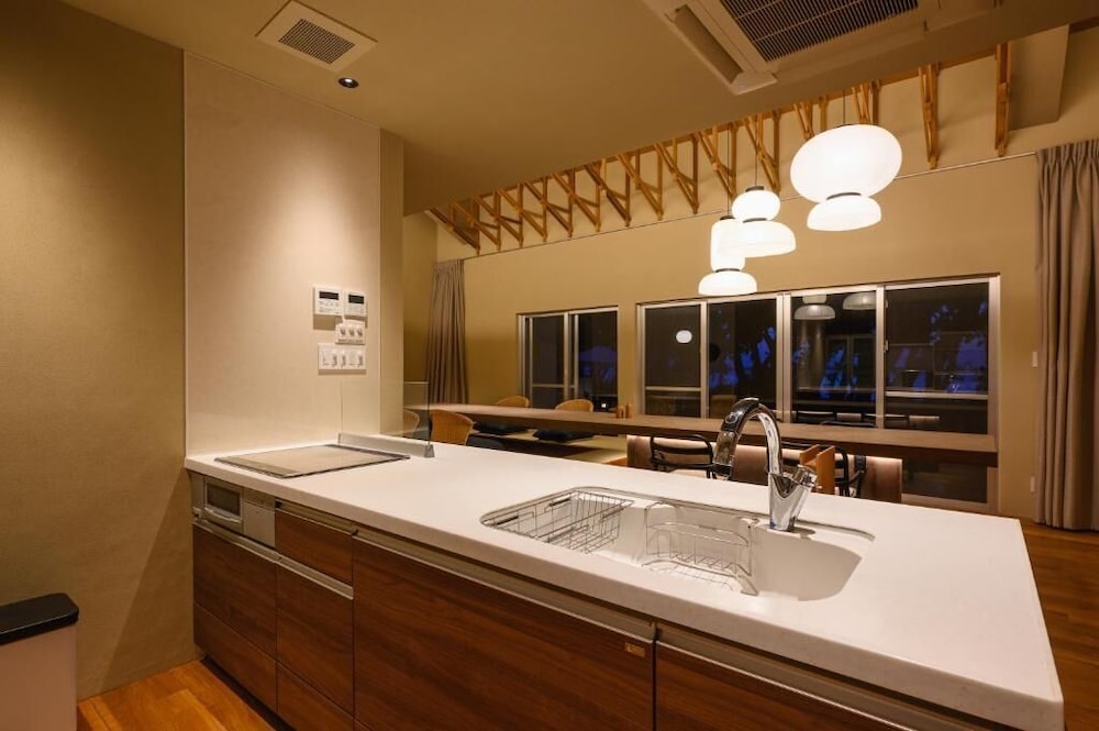 ハウス シービュー 共用キッチン0 | Ocean Front Villa Ishigakijima Ⅱ