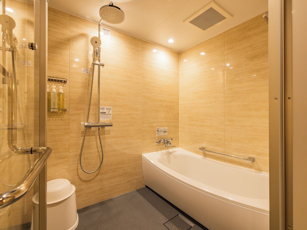 スタンダード ダブルルーム キングベッド 1 台 禁煙 リバービュー バスルーム0 | あけくれ京都白川