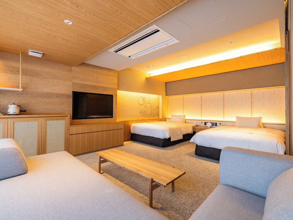 デラックス ツインルーム ダブルベッド 2 台 禁煙 リバービュー | あけくれ京都白川