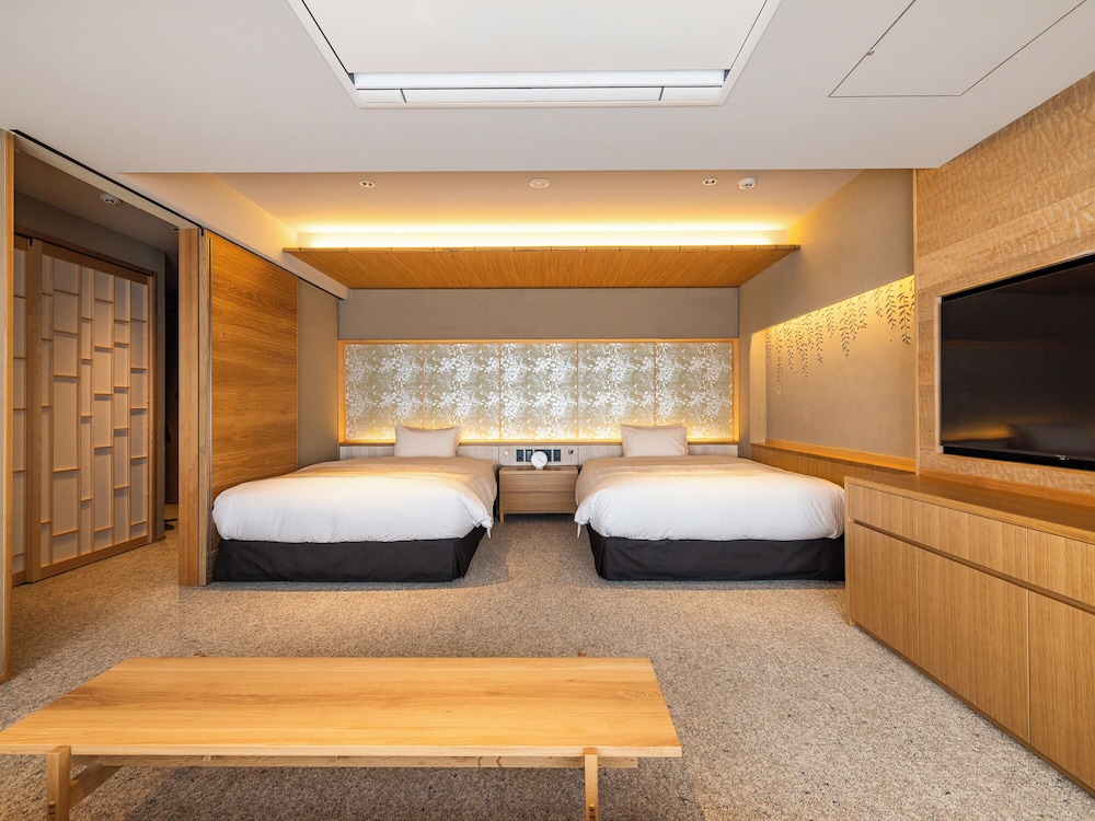 スーペリア ツインルーム ダブルベッド 2 台 禁煙 リバービュー 客室6 | あけくれ京都白川