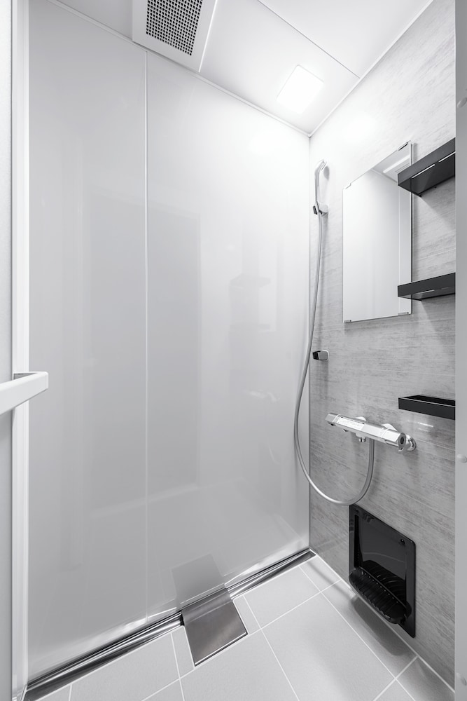 ファミリー ルーム バスルーム0 | JANUS villa Furano (ジェイナス ビラ 富良野)