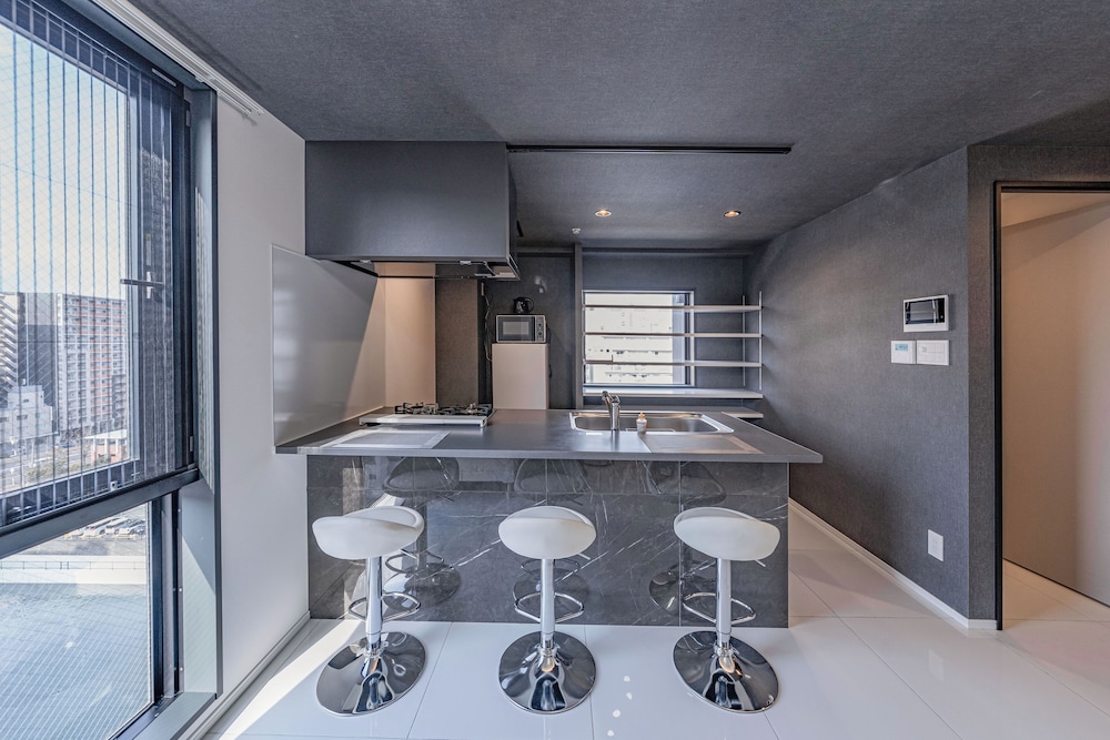 ファミリー スイート バルコニー シティビュー 客室9 | Namba River Side Garden Hotel