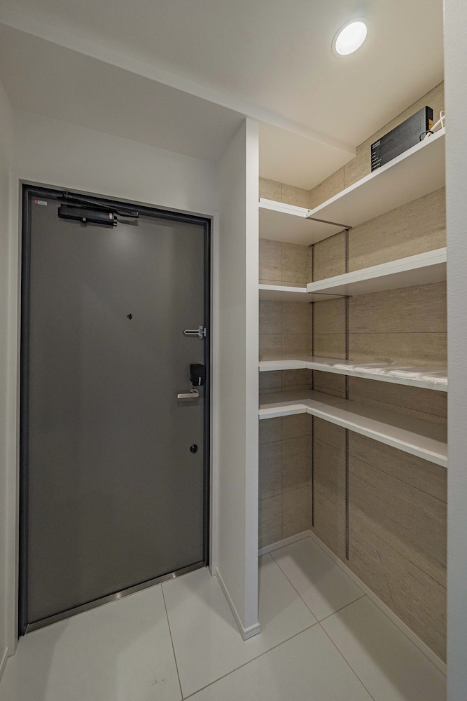 ファミリー スイート バルコニー シティビュー 客室14 | Namba River Side Garden Hotel