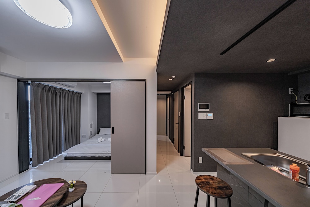 ファミリー スイート バルコニー シティビュー 客室5 | Namba River Side Garden Hotel