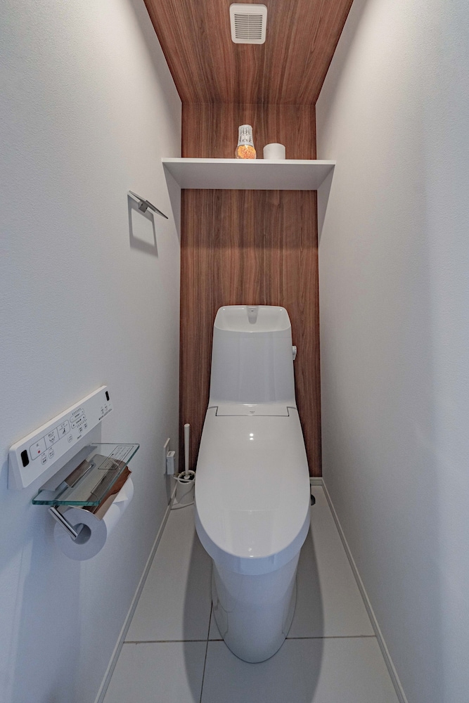 ファミリー スイート バルコニー シティビュー バスルーム1 | Namba River Side Garden Hotel