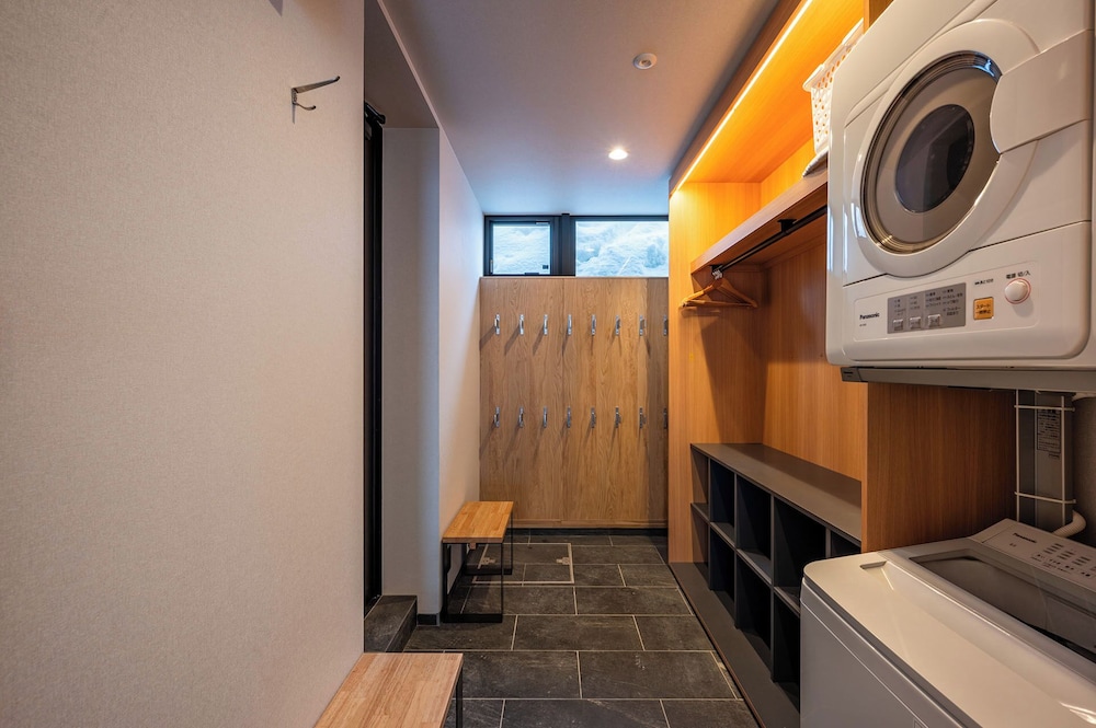 ランドリー ルーム1 | V Residence by H2 Life