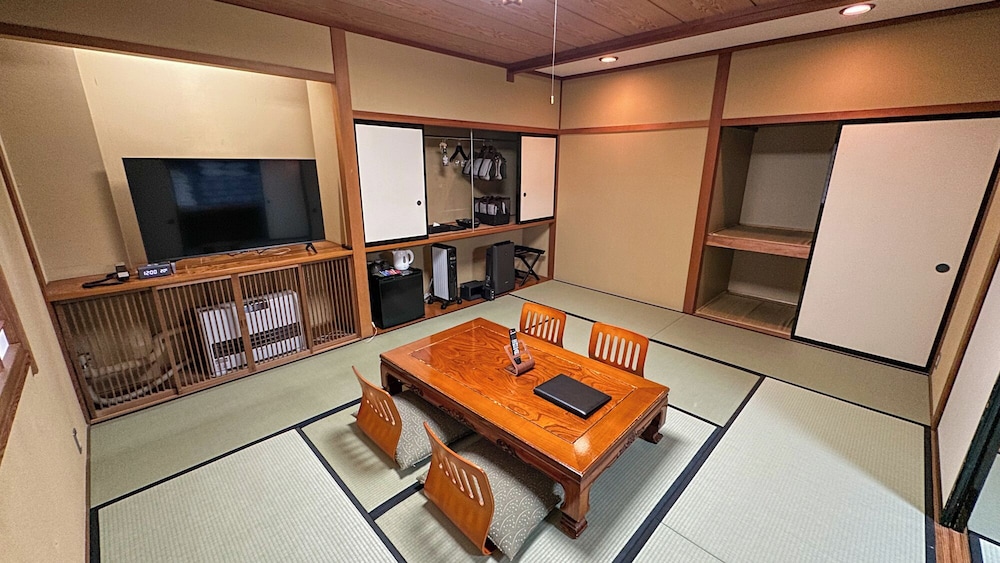 (和美麗・飛騨の間)2間　45平米　トイレ＆バス付 禁煙 客室3 | リブマックスリゾート飛騨高山～臥龍の郷～