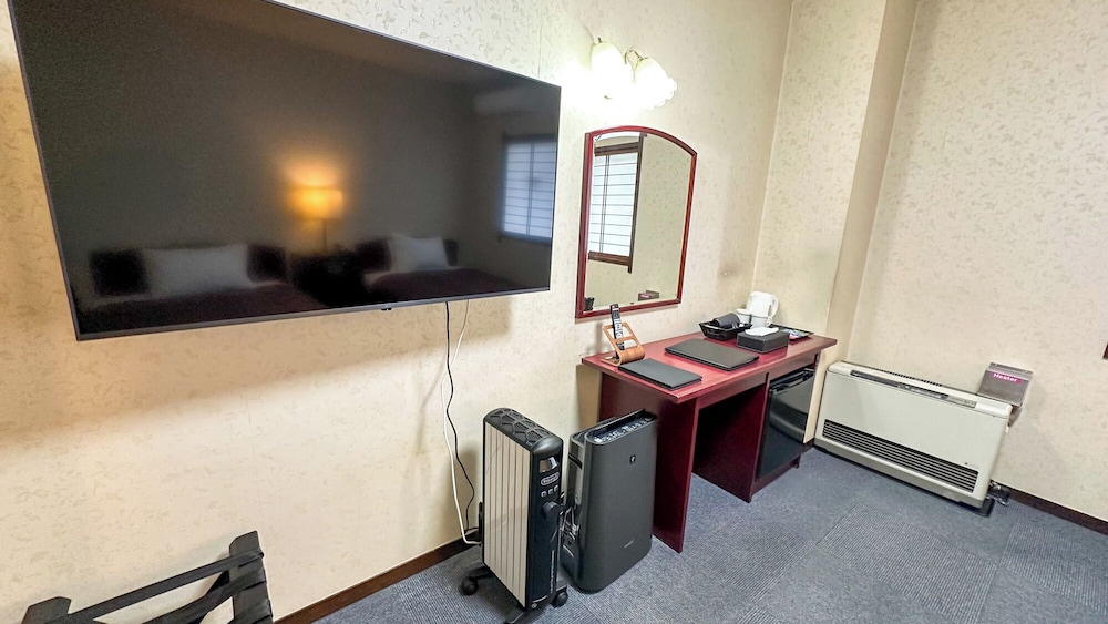 (洋室モダンツイン)24平米　トイレ＆バス付 禁煙 客室1 | リブマックスリゾート飛騨高山～臥龍の郷～