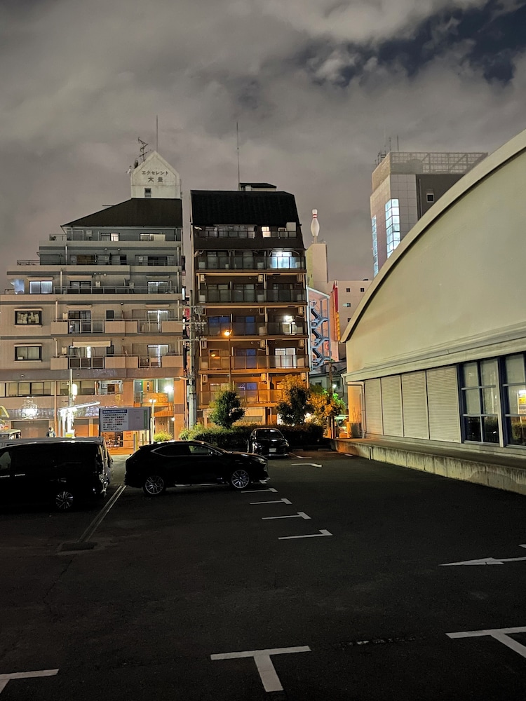 施設の正面1 | Sidihome 365 Apartment