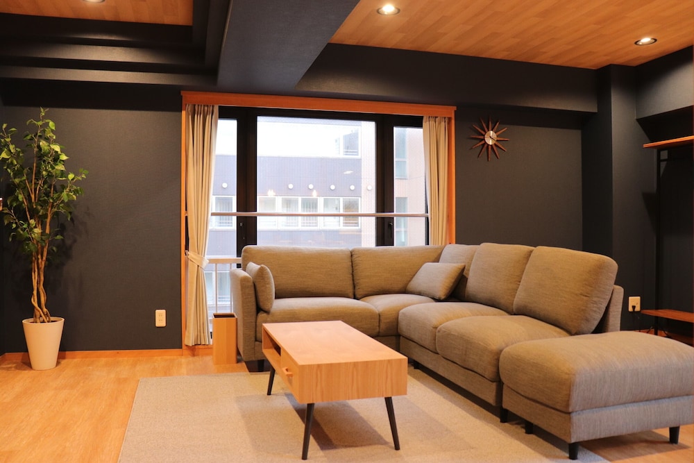 トリプルルーム 客室5 | メゾン大通りパーク