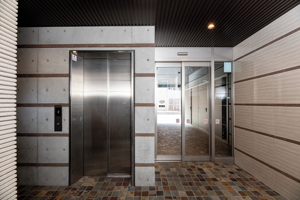 エレベーター1 | Liens-REGALO博多Station