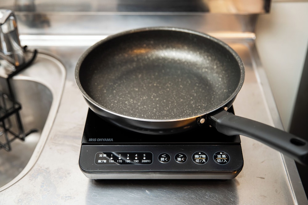 ファミリー ルーム 専用キッチン1 | Ojanse博多