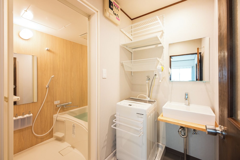 ファミリー ルーム バスルーム3 | Ojanse博多