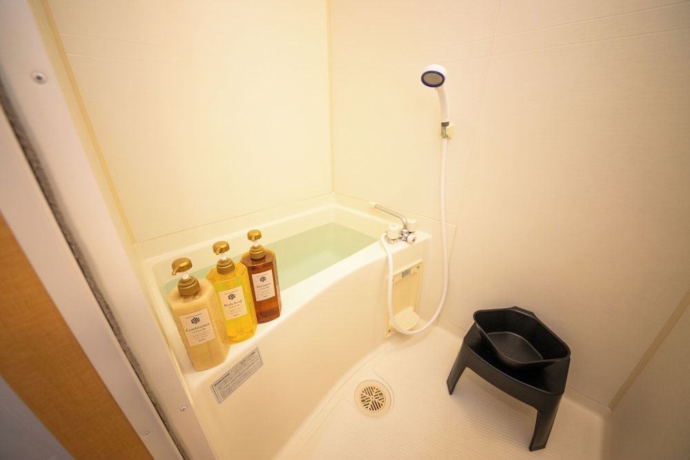 スタンダード ダブルルーム バスルーム1 | グームホテル中洲マキシム