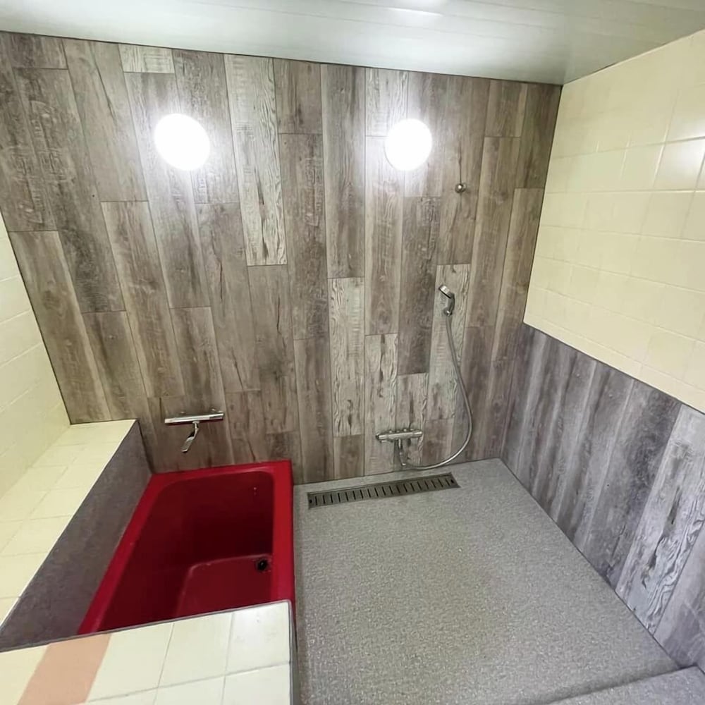 コンフォート ダブルルーム バスルーム1 | HOTEL SUZUKAKE