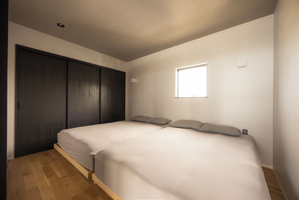 ヴィラ バルコニー オーシャンビュー 客室6 | the SHIHACHI