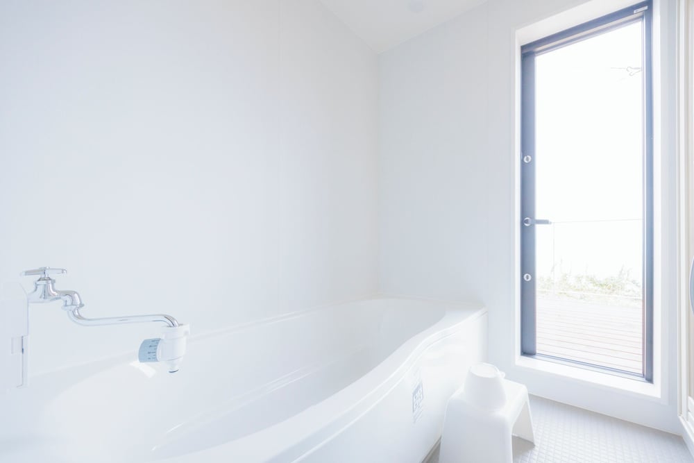 ヴィラ バルコニー オーシャンビュー バスルーム1 | the SHIHACHI