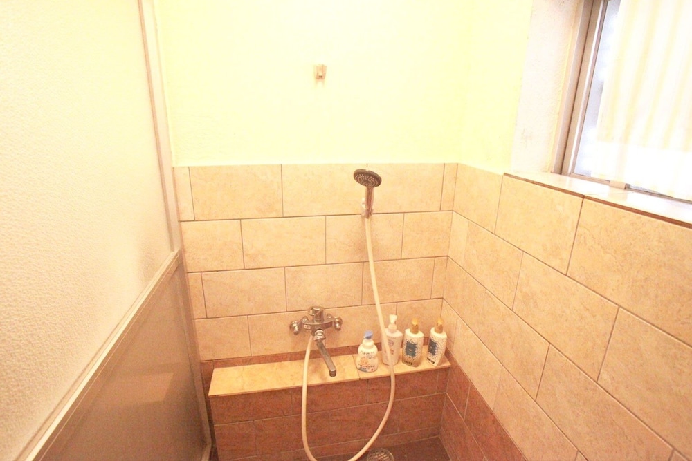 コンフォート トリプルルーム シティビュー バスルーム1 | M&Unity