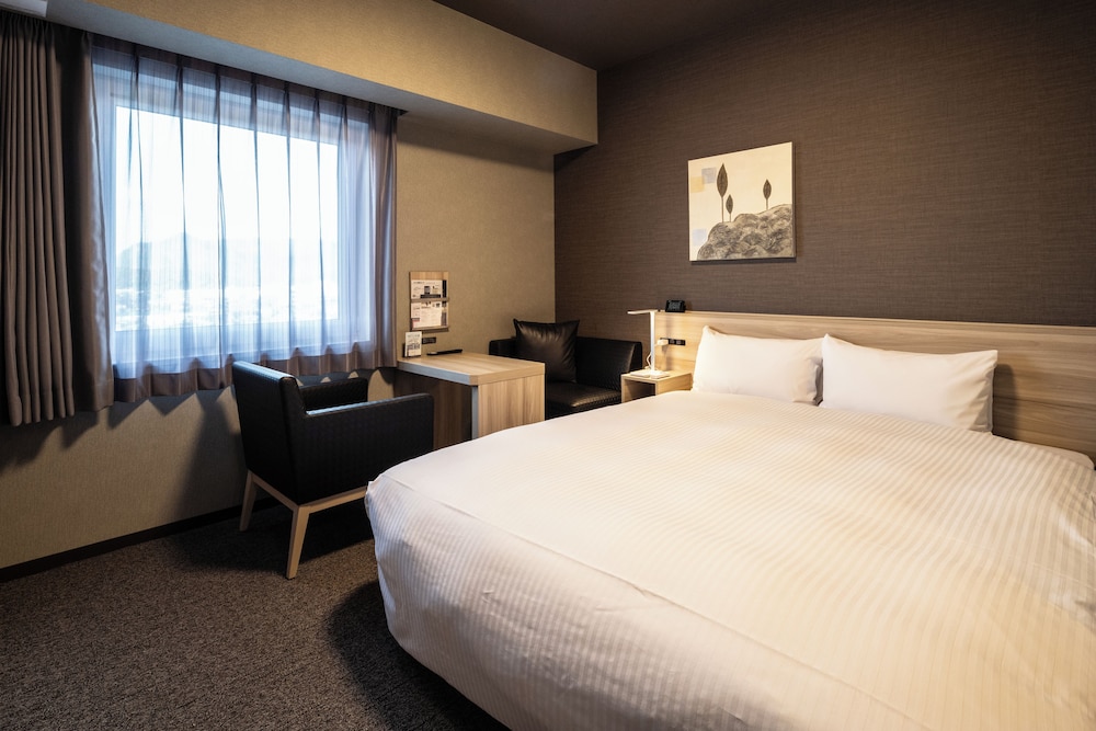 ダブルルーム 禁煙 | ホテルルートイン観音寺