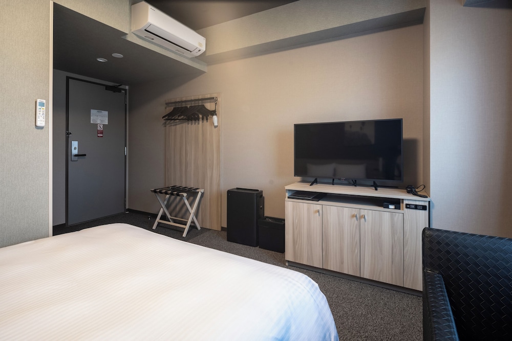 ダブルルーム 禁煙 客室2 | ホテルルートイン観音寺