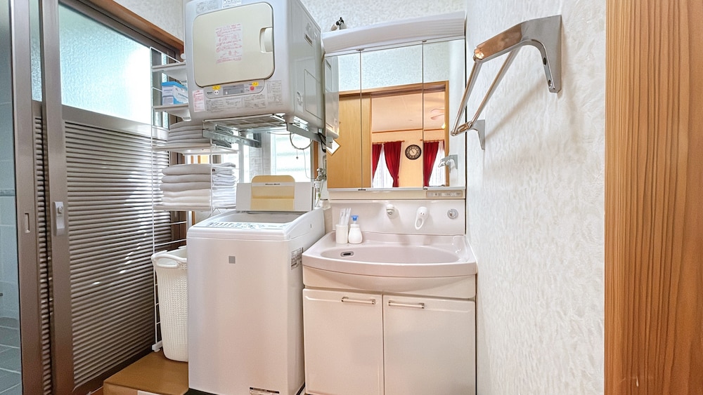 ファミリー ハウス パティオ ガーデンビュー バスルーム4 | GREEN LODGE