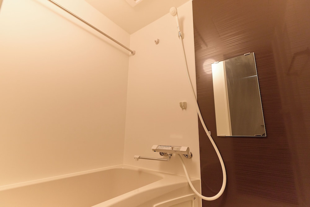 ルーム (201) バスルーム4 | Zenith Nishinakanobu