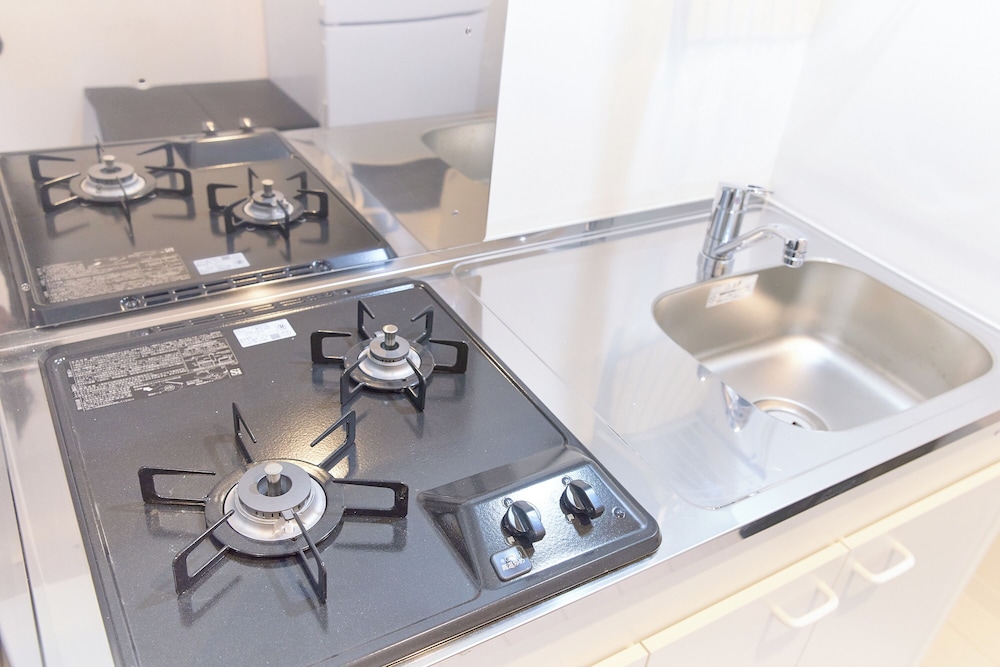 ルーム (302) 専用キッチン6 | Zenith Nishinakanobu