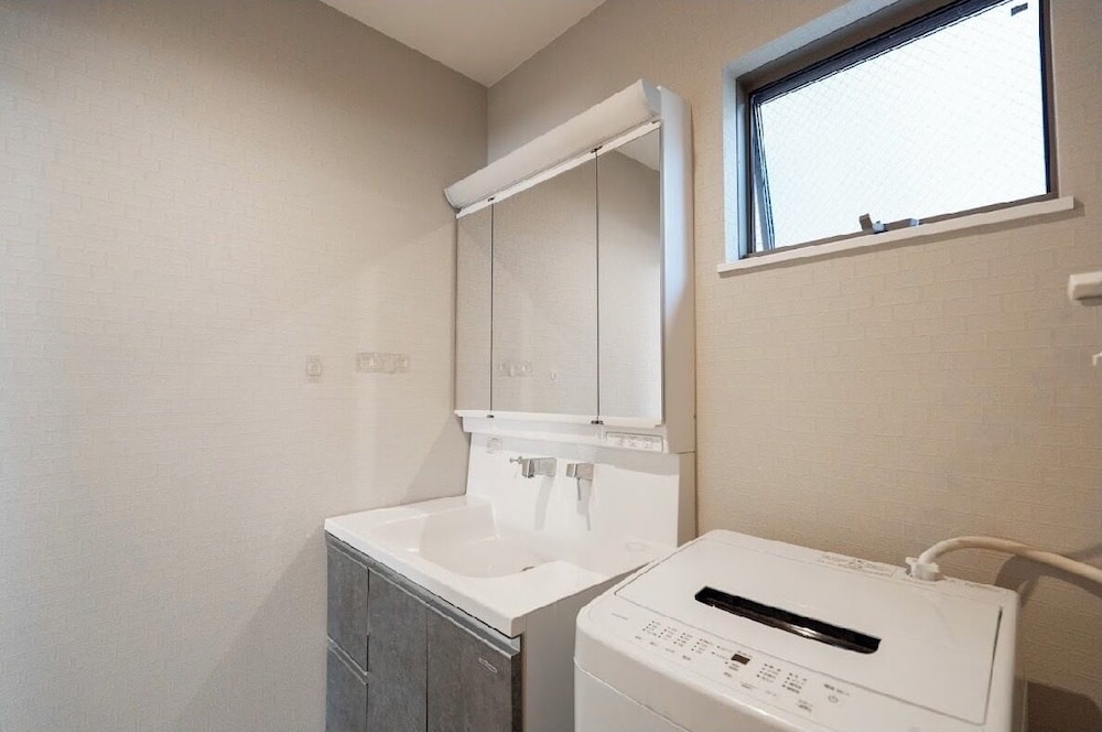 ヴィラ ベッド (複数台) バルコニー シティビュー バスルーム3 | Seiran Villa