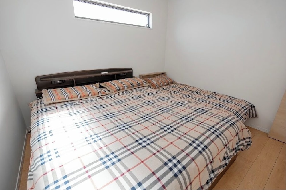 ヴィラ ベッド (複数台) バルコニー シティビュー 客室2 | Seiran Villa