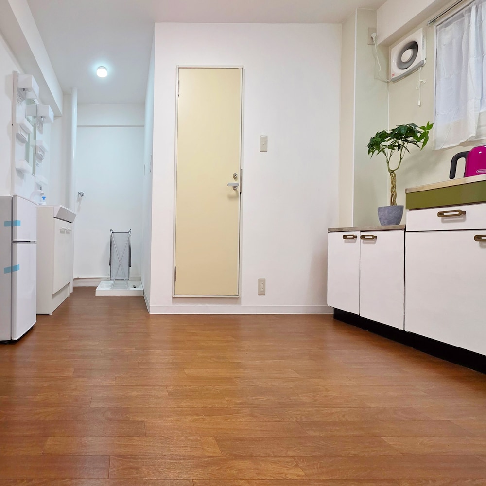 ファミリー トリプルルーム リビング エリア8 | OLIVE stay