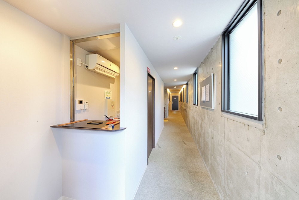 フロント1 | HOTEL THE POINT京都駅南