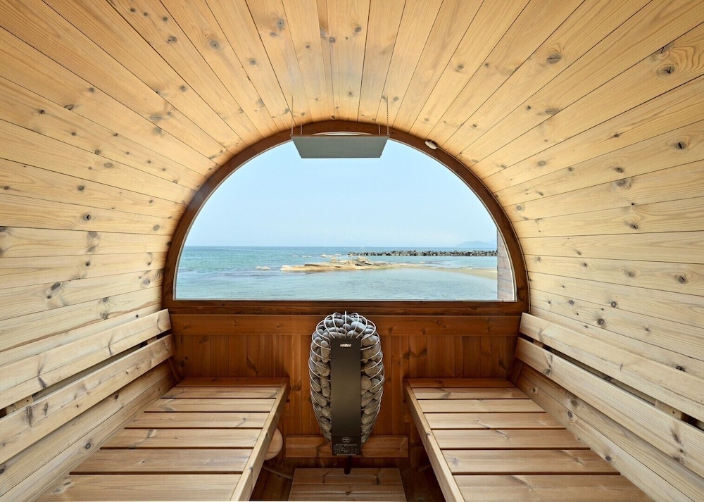 ラグジュアリー ヴィラ 禁煙 オーシャンビュー バスルーム1 | 汐汲浜シーサイドヴィラ 浜つづり