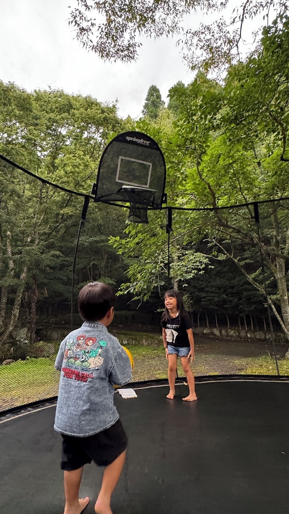 子供用の遊び場 - 屋外1 | Yufunomori Private & Suite 子供用の遊び場 - 屋外1 | Yufunomori Private & Suite