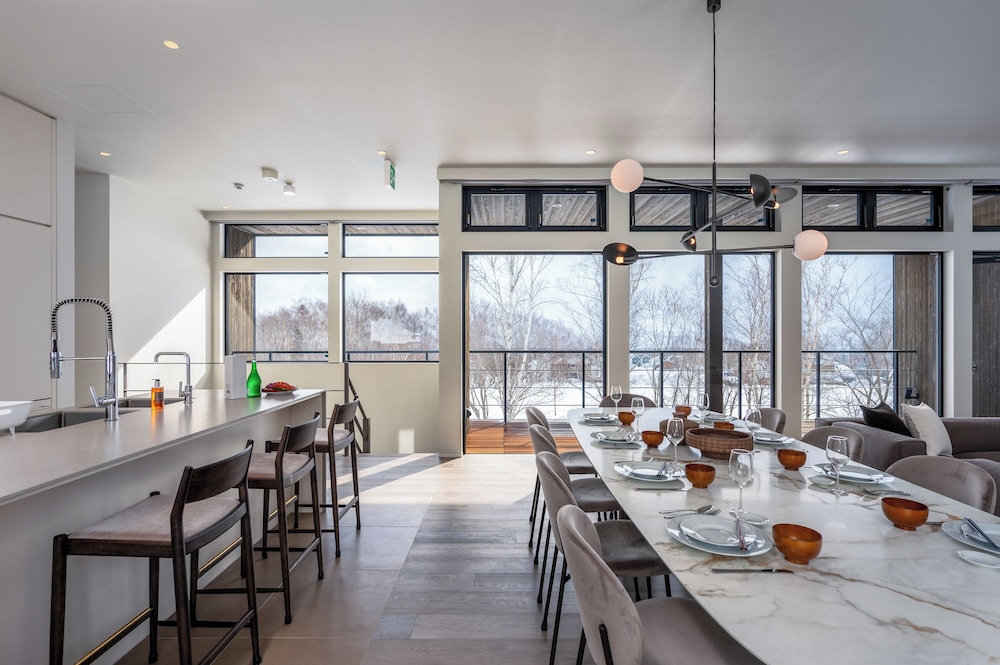 ハウス 4 ベッドルーム バルコニー マウンテンビュー | Mokuren by H2 Life