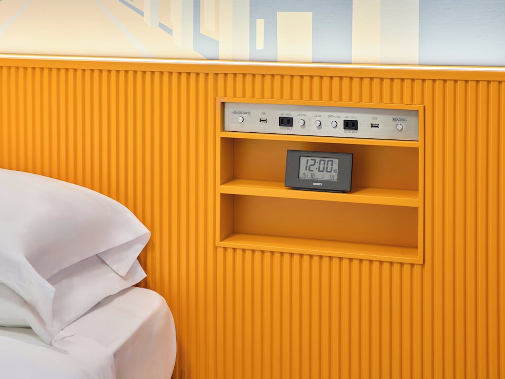 デラックス ルーム ダブルベッド 1 台 客室3 | センタラライフなんばホテル大阪